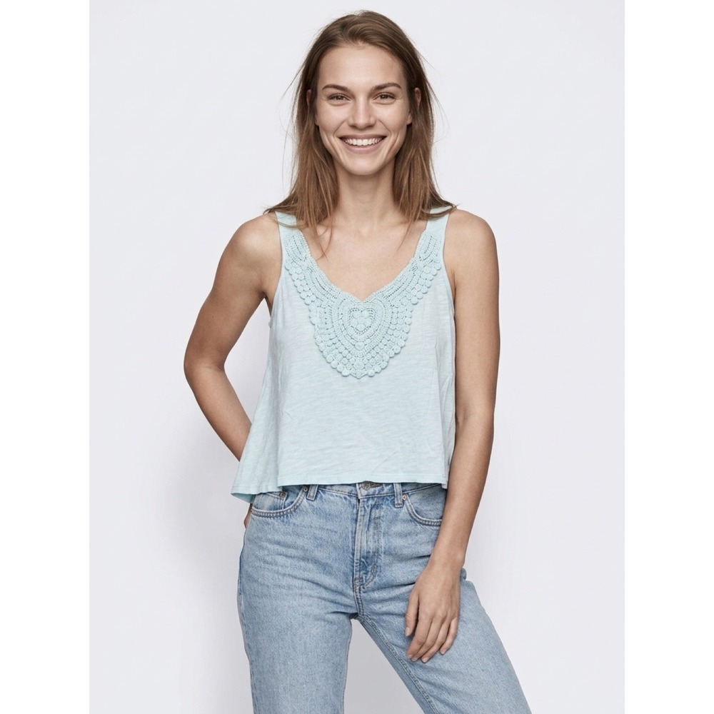 Mudd women's top 100% Cotton Boho Festival Crochet Lace V-Neck Crop Medium